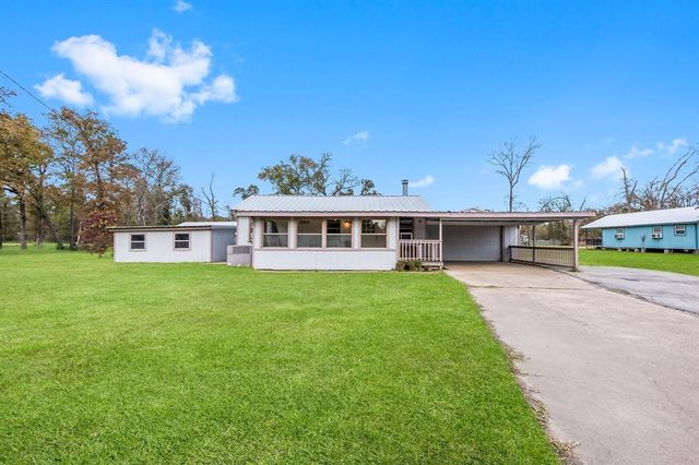 3840 N Fm 356, Onalaska, TX 77360