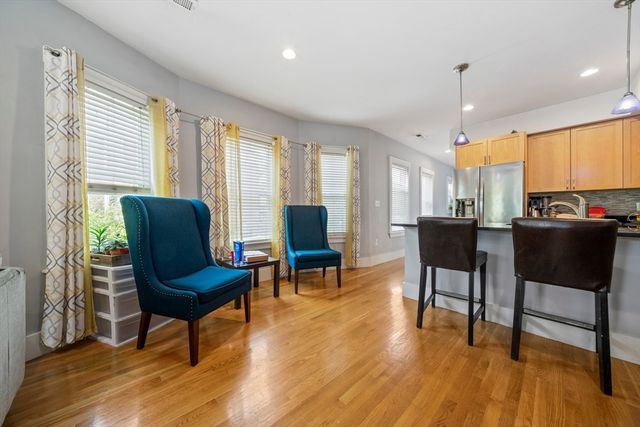 15 Harvest St 1, Boston, MA 02125
