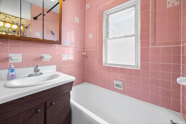 808 S 22nd Street, Lafayette, IN 47905