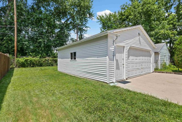 808 S 22nd Street, Lafayette, IN 47905