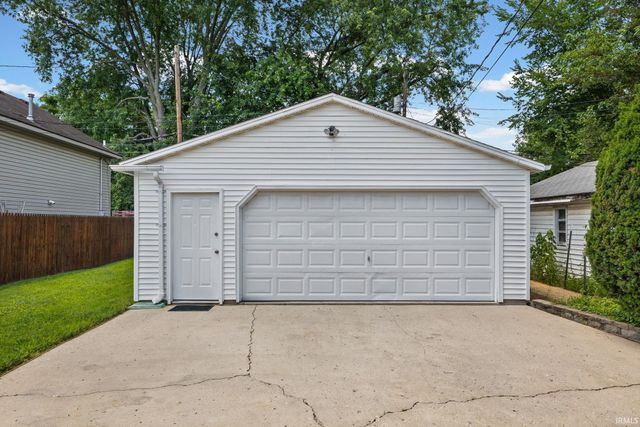 808 S 22nd Street, Lafayette, IN 47905