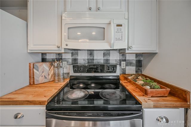 3191 Tamarack Avenue, Springfield, OH 45502
