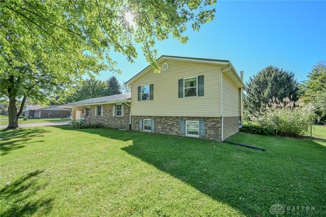 3191 Tamarack Avenue, Springfield, OH 45502