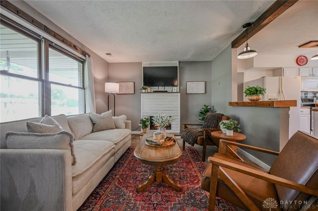 3191 Tamarack Avenue, Springfield, OH 45502