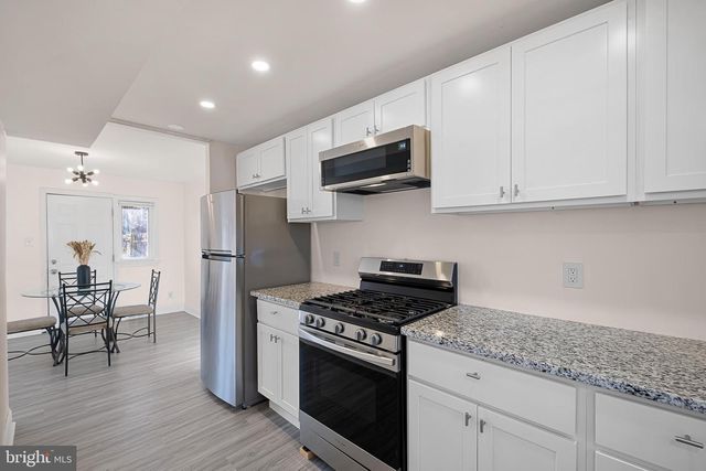 2 POLK DR, Wilmington, DE 19809