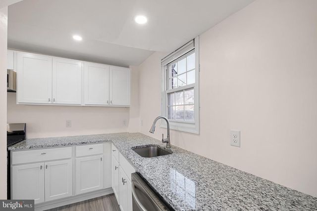 2 POLK DR, Wilmington, DE 19809