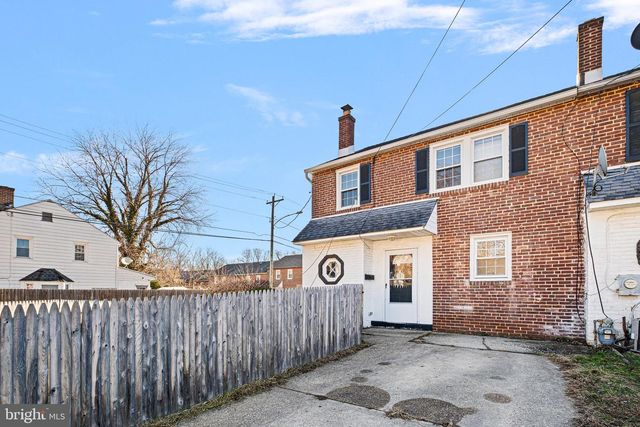 2 POLK DR, Wilmington, DE 19809