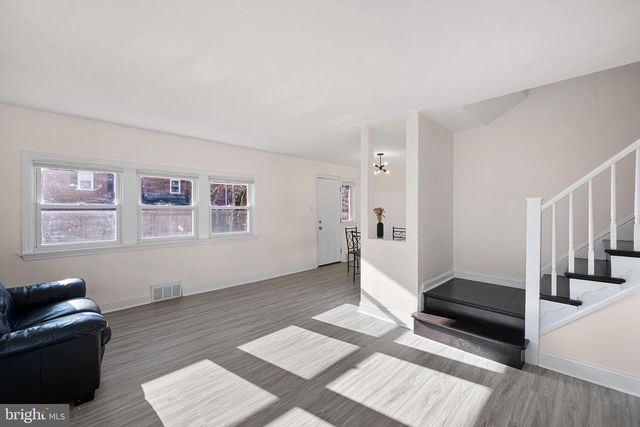 2 POLK DR, Wilmington, DE 19809