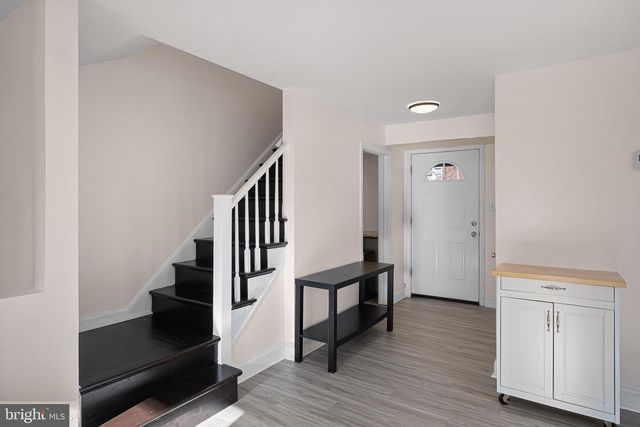 2 POLK DR, Wilmington, DE 19809