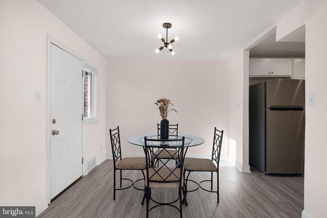 2 POLK DR, Wilmington, DE 19809