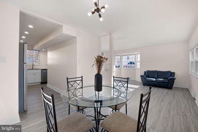 2 POLK DR, Wilmington, DE 19809