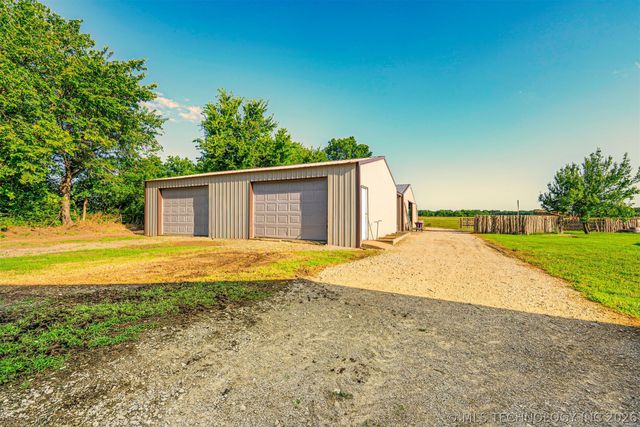 25508 E 740 Road, Wagoner, OK 74467