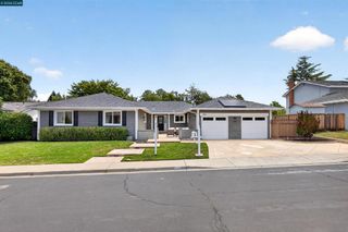 464 Saint Francis Dr, Danville, CA 94526