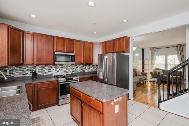 3086 RAKING LEAF DR, Abingdon, MD 21009