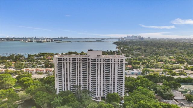 2000 Towerside Ter 301, Miami, FL 33138