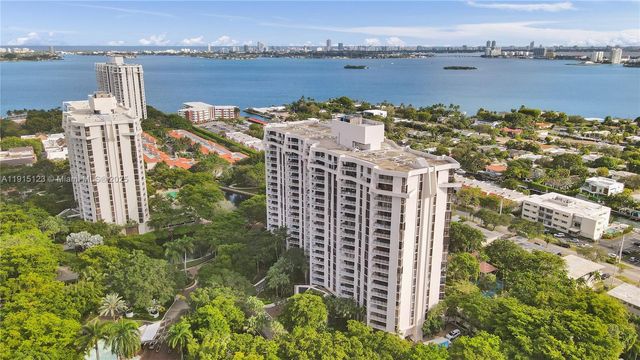 2000 Towerside Ter 301, Miami, FL 33138