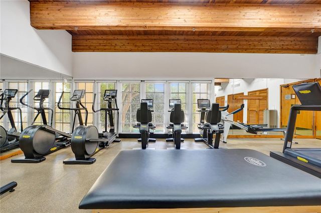 2000 Towerside Ter 301, Miami, FL 33138