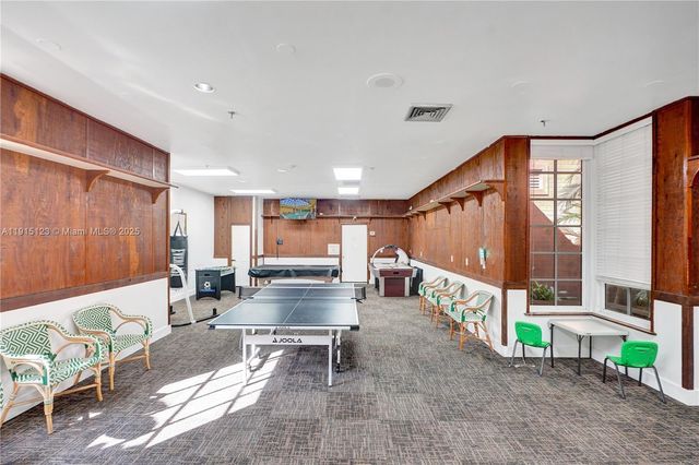 2000 Towerside Ter 301, Miami, FL 33138