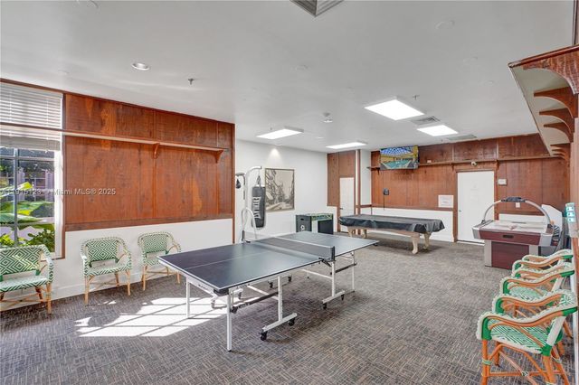 2000 Towerside Ter 301, Miami, FL 33138