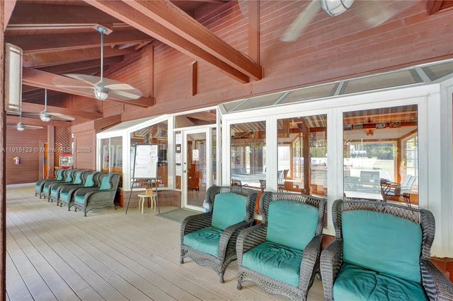 2000 Towerside Ter 301, Miami, FL 33138