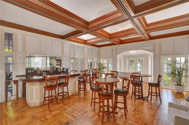 2000 Towerside Ter 301, Miami, FL 33138