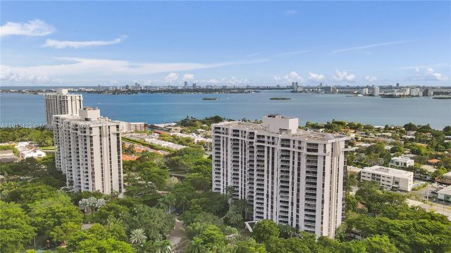 2000 Towerside Ter 301, Miami, FL 33138