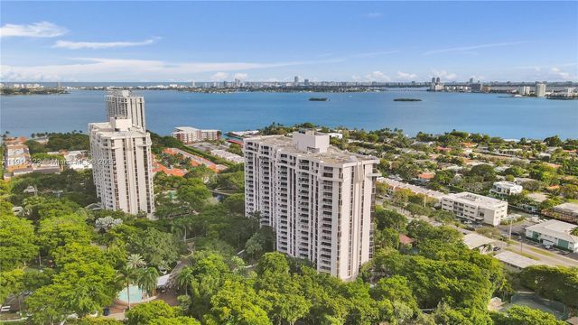 2000 Towerside Ter 301, Miami, FL 33138