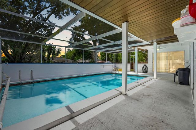 11830 86TH AVENUE, Seminole, FL 33772