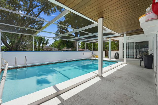 11830 86TH AVENUE, Seminole, FL 33772