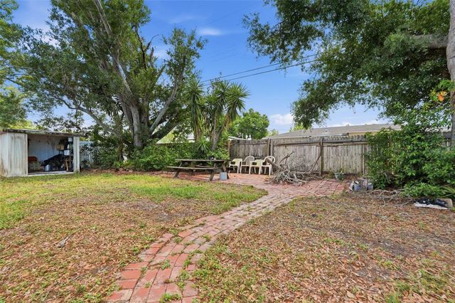 11830 86TH AVENUE, Seminole, FL 33772