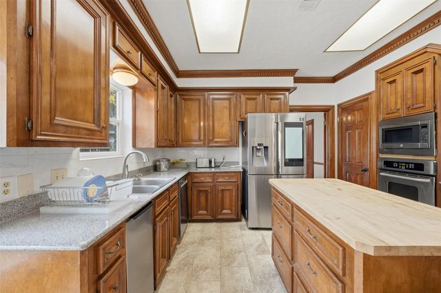 1422 Trace Drive, Houston, TX 77077