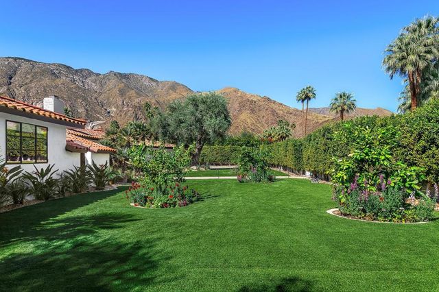 357 Camino Sur, Palm Springs, CA 92262