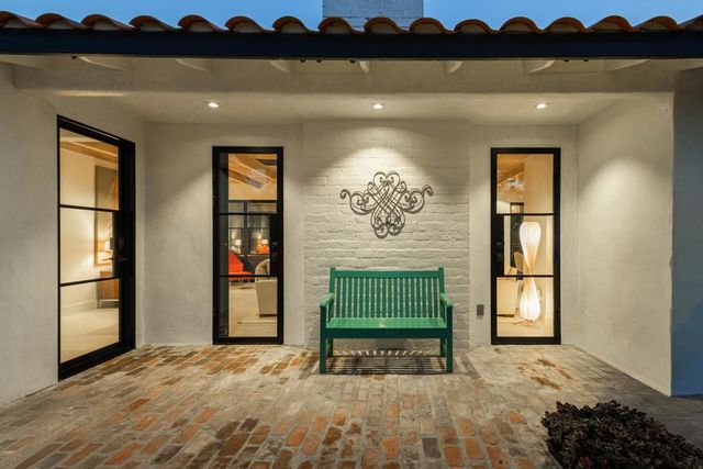 357 Camino Sur, Palm Springs, CA 92262