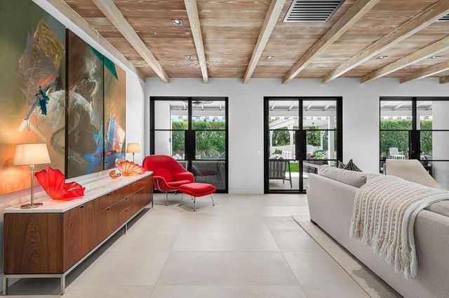 357 Camino Sur, Palm Springs, CA 92262