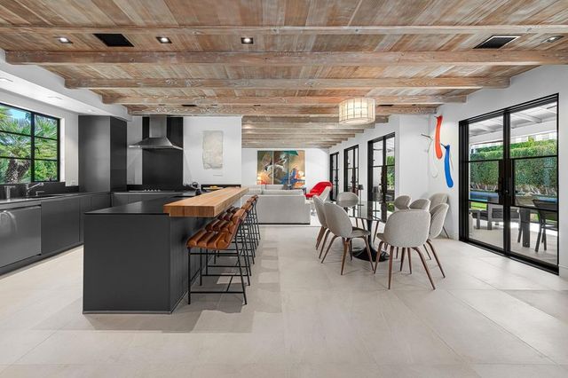 357 Camino Sur, Palm Springs, CA 92262