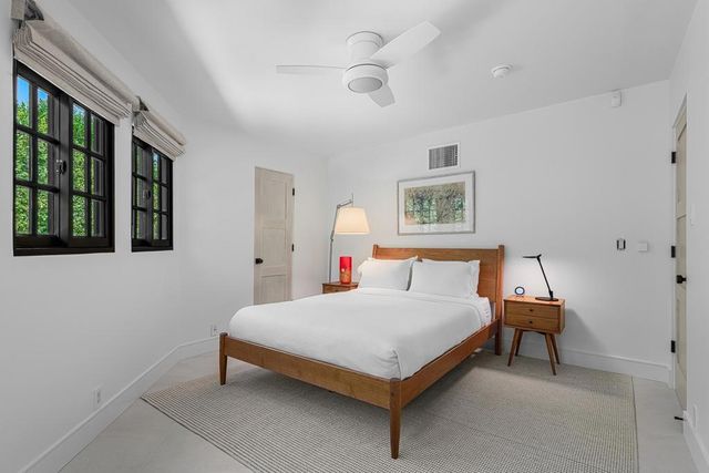 357 Camino Sur, Palm Springs, CA 92262