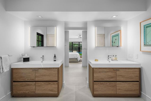 357 Camino Sur, Palm Springs, CA 92262