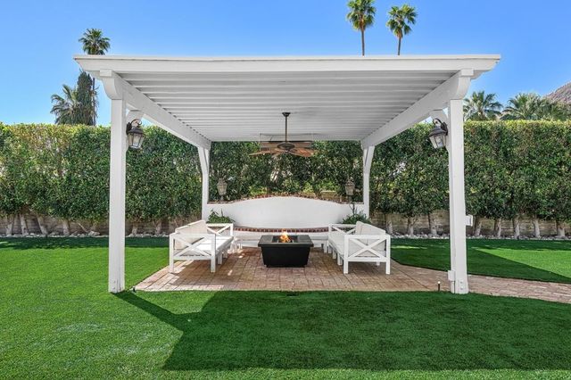 357 Camino Sur, Palm Springs, CA 92262