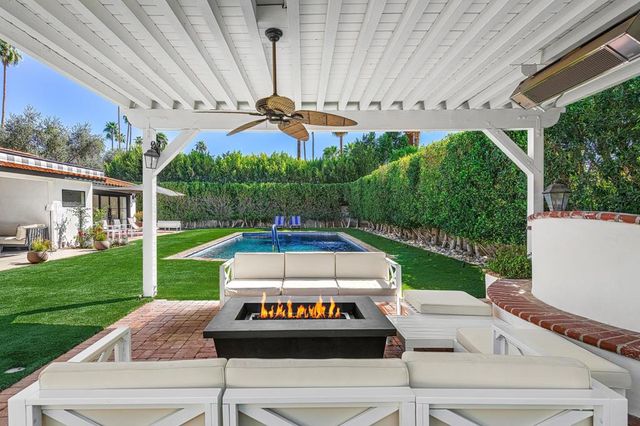 357 Camino Sur, Palm Springs, CA 92262