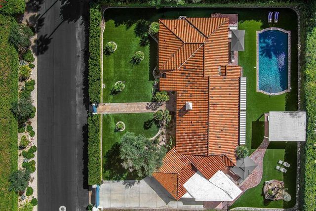 357 Camino Sur, Palm Springs, CA 92262