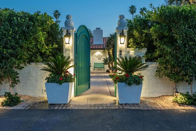 357 Camino Sur, Palm Springs, CA 92262