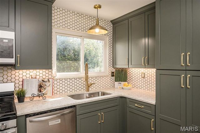 3144 Chancery Lane, St Charles, MO 63301