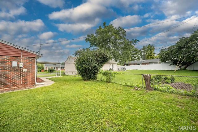 3144 Chancery Lane, St Charles, MO 63301