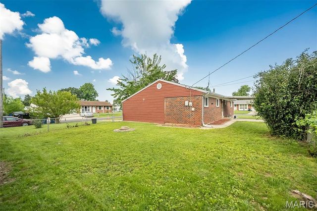 3144 Chancery Lane, St Charles, MO 63301