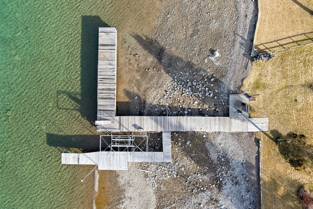 42818 La Bella Lane, Big Arm, MT 59910 photo 3