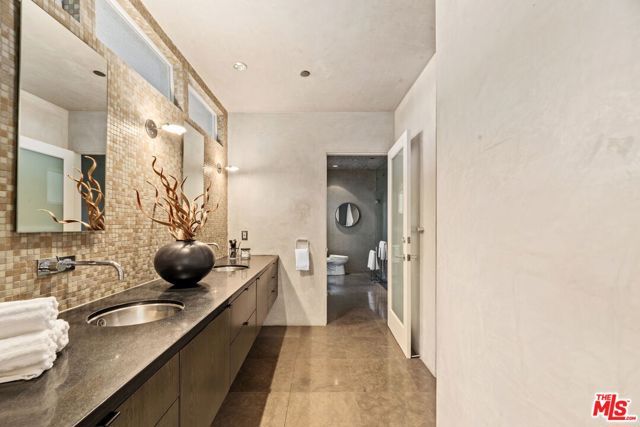 2115 3rd Street 203, Santa Monica, CA 90405