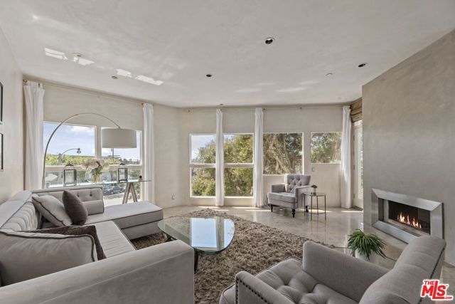 2115 3rd Street 203, Santa Monica, CA 90405