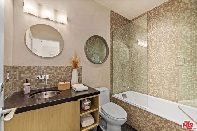 2115 3rd Street 203, Santa Monica, CA 90405