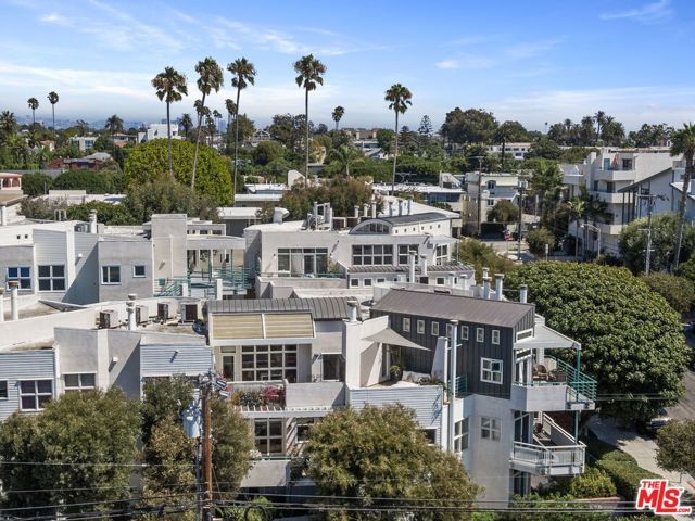 2115 3rd Street 203, Santa Monica, CA 90405