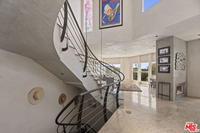 2115 3rd Street 203, Santa Monica, CA 90405